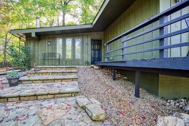 Welcome to this beautifully updated 2 bedroom, 2 bath home on DeSoto Golf Course in Arkansas - for sale on GolfHomes.com, golf home, golf lot