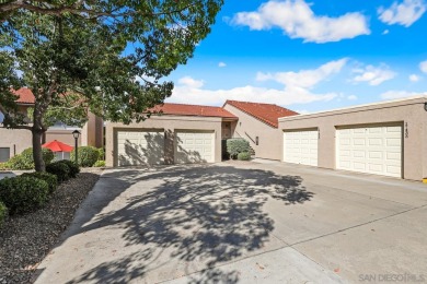 Welcome to this charming ground-floor condo in the highly on Oaks North Golf Course in California - for sale on GolfHomes.com, golf home, golf lot