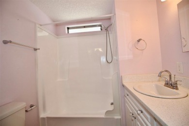 **GOLDEN GATE'S BOLD AND BEAUTIFUL!** Magnificent 2 bedroom, 2 on Mainlands Golf Club in Florida - for sale on GolfHomes.com, golf home, golf lot
