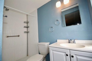 **GOLDEN GATE'S BOLD AND BEAUTIFUL!** Magnificent 2 bedroom, 2 on Mainlands Golf Club in Florida - for sale on GolfHomes.com, golf home, golf lot