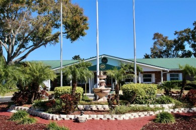 **GOLDEN GATE'S BOLD AND BEAUTIFUL!** Magnificent 2 bedroom, 2 on Mainlands Golf Club in Florida - for sale on GolfHomes.com, golf home, golf lot