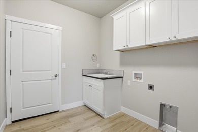 Beautiful Pro Made condo in gated community, discover the on Deer Park Golf Club in Washington - for sale on GolfHomes.com, golf home, golf lot