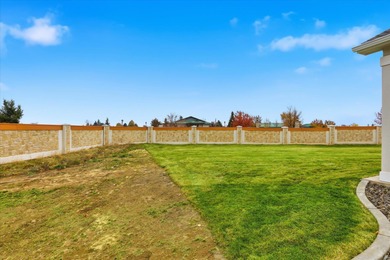 Beautiful Pro Made condo in gated community, discover the on Deer Park Golf Club in Washington - for sale on GolfHomes.com, golf home, golf lot