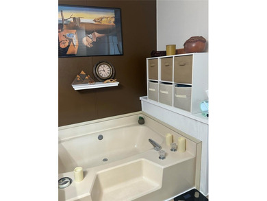 Charming & Spacious Furnished 2-Bedroom Home in Vibrant on Plantation Golf Club in Florida - for sale on GolfHomes.com, golf home, golf lot