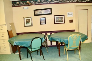 **GOLDEN GATE'S BOLD AND BEAUTIFUL!** Magnificent 2 bedroom, 2 on Mainlands Golf Club in Florida - for sale on GolfHomes.com, golf home, golf lot