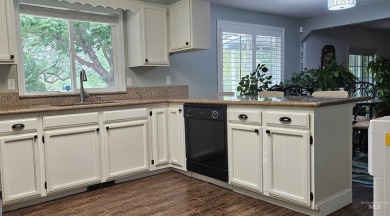 Single story ease. Open the wrought iron gate and your on the on Lakeview Golf Club in Idaho - for sale on GolfHomes.com, golf home, golf lot