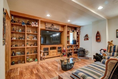 If you have decided to buy in the Sierras, look no further, the on Sequoia Woods Country Club in California - for sale on GolfHomes.com, golf home, golf lot