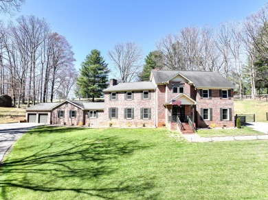 TWO YEAR HOME WARRANTY PROVIDED! Welcome to this stunning 5BR on Link Hills Country Club in Tennessee - for sale on GolfHomes.com, golf home, golf lot