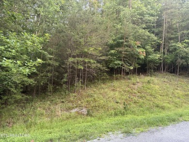 Nice lot located near end of road. Sewer, water and electric on Heatherhurst Golf Course in Tennessee - for sale on GolfHomes.com, golf home, golf lot