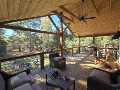 Cozy cabin for the perfect weekend retreat on Greers Ferry Lake on Tannenbaum Golf Club in Arkansas - for sale on GolfHomes.com, golf home, golf lot