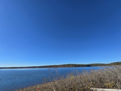 Cozy cabin for the perfect weekend retreat on Greers Ferry Lake on Tannenbaum Golf Club in Arkansas - for sale on GolfHomes.com, golf home, golf lot