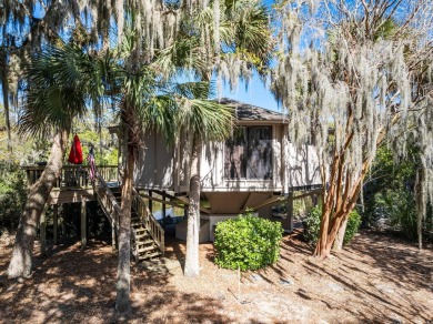 12 Dune Crest is a well maintained two bedroom, two full bath on The Seabrook Island Club in South Carolina - for sale on GolfHomes.com, golf home, golf lot