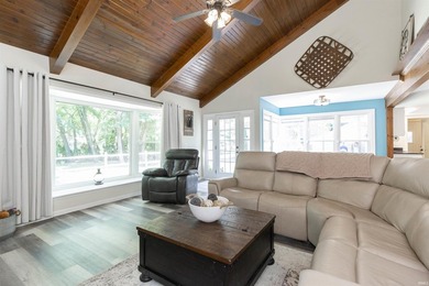 Cul-de-sac living in desirable Knollwood West featuring vaulted on Knollwood Country Club in Indiana - for sale on GolfHomes.com, golf home, golf lot