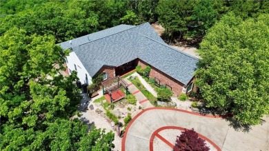 Private mountaintop sanctuary in Holiday Island, AR--where on Holiday Island Executive Golf Course in Arkansas - for sale on GolfHomes.com, golf home, golf lot