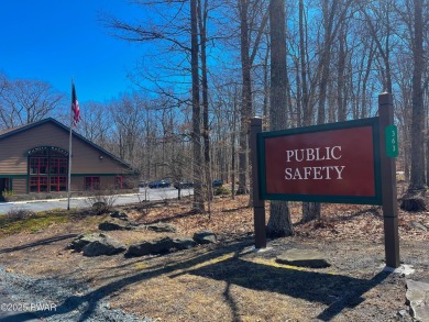 BUY and BUILD your dream home in Hemlock Farms!!! A wooded lot on Lords Valley Country Club, Inc in Pennsylvania - for sale on GolfHomes.com, golf home, golf lot