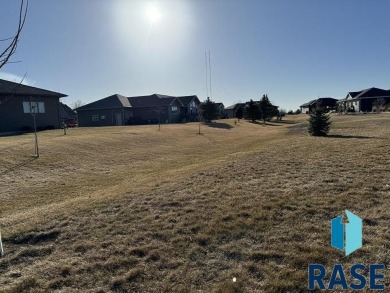 Discover this stunning 5-bedroom, 4-bathroom executive ranch on Wild Oak Golf Club in South Dakota - for sale on GolfHomes.com, golf home, golf lot