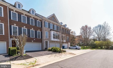 Luxury two car garage Townhouse located in gated Piedmont on The Piedmont Club in Virginia - for sale on GolfHomes.com, golf home, golf lot