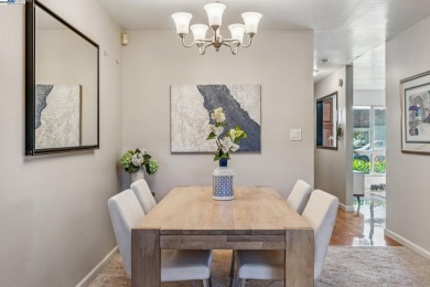 Cozy 3-bedroom townhome in Garden Isle.   The open floor plan on Chuck Corica Golf Complex in California - for sale on GolfHomes.com, golf home, golf lot