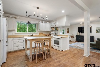 ***Priced to Sell*** Charming Updated Cottage with Serene Sounds on Hide-A-Way Lake Golf Course in Texas - for sale on GolfHomes.com, golf home, golf lot