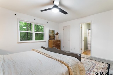 ***Priced to Sell*** Charming Updated Cottage with Serene Sounds on Hide-A-Way Lake Golf Course in Texas - for sale on GolfHomes.com, golf home, golf lot