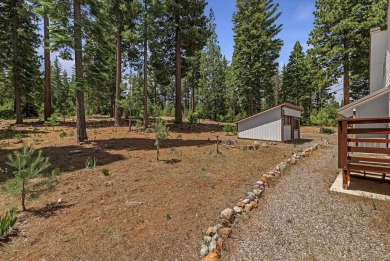 This well-appointed mountain style retreat offers excellent on Bailey Creek Golf Course in California - for sale on GolfHomes.com, golf home, golf lot