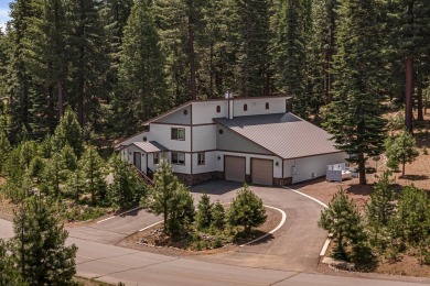 This well-appointed mountain style retreat offers excellent on Bailey Creek Golf Course in California - for sale on GolfHomes.com, golf home, golf lot