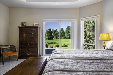 Stunning, contemporary single level 3 bed, 3 bath home perfectly on Rogue Valley Country Club in Oregon - for sale on GolfHomes.com, golf home, golf lot