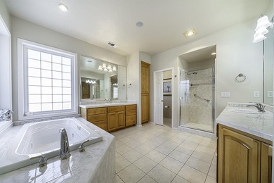 Stunning, contemporary single level 3 bed, 3 bath home perfectly on Rogue Valley Country Club in Oregon - for sale on GolfHomes.com, golf home, golf lot