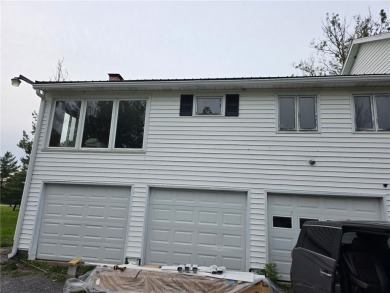 RARE 3-unit on a golf course! Recently renovated and full of on Greenview Country Club - Greenview in New York - for sale on GolfHomes.com, golf home, golf lot