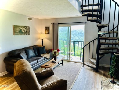 This 2 bed/1 bath luxury condo can accommodate up to 6 guests on Bent Creek Golf Course in Tennessee - for sale on GolfHomes.com, golf home, golf lot