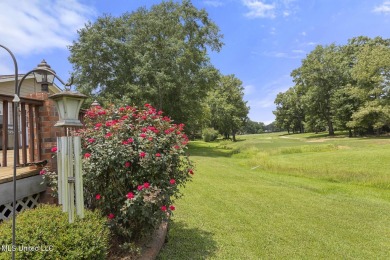 Frank Lloyd Wright-Inspired Mid-Century Modern Masterpiece on on Colonial Country Club Deerfield in Mississippi - for sale on GolfHomes.com, golf home, golf lot
