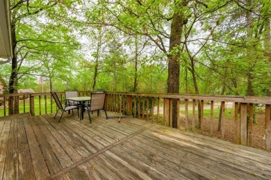 Charming Home in Sought-After Holly Lake Ranch - Nestled in this on Holly Lake Ranch Golf Club in Texas - for sale on GolfHomes.com, golf home, golf lot