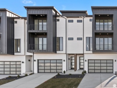 Luxury Townhome with Panoramic Views in the Heart of Saratoga on Talons Cove Golf Club in Utah - for sale on GolfHomes.com, golf home, golf lot