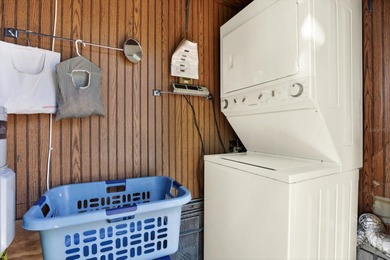 Welcome to Camp-A-Wyle on Tooke Lake! This beautifully on Glen Lakes Country Club in Florida - for sale on GolfHomes.com, golf home, golf lot