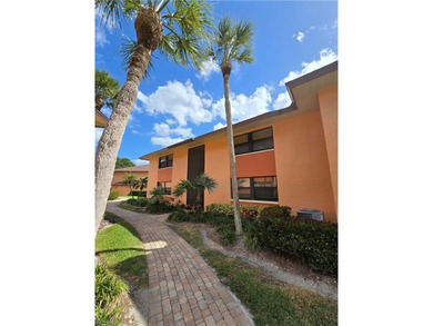 Naples Florida Real Estate For Sale! You can COUNT on VALUE with on Hammock Bay in Florida - for sale on GolfHomes.com, golf home, golf lot