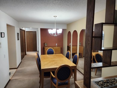 This inviting 2-bedroom, 2-bath condo in Cherokee Garden on Cherokee Country Club in Wisconsin - for sale on GolfHomes.com, golf home, golf lot