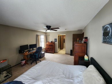 This inviting 2-bedroom, 2-bath condo in Cherokee Garden on Cherokee Country Club in Wisconsin - for sale on GolfHomes.com, golf home, golf lot