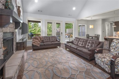 Gorgeous Shadow Valley Home on Corner Lot! This move in ready 4 on Shadow Valley Country Club in Arkansas - for sale on GolfHomes.com, golf home, golf lot