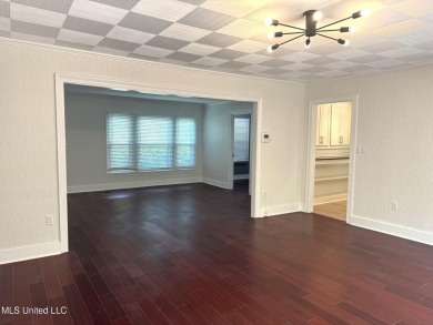 NICE & NEAT IS THIS 3 BEDROOM, 2 BATH HOME THAT HAS BEEN UPDATED on Duncan Park Golf Course in Mississippi - for sale on GolfHomes.com, golf home, golf lot