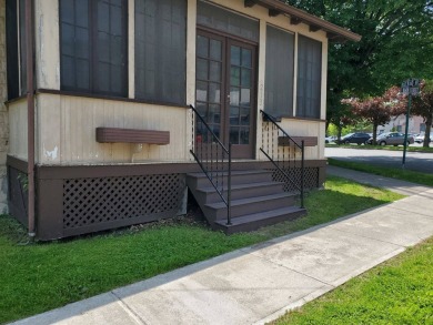 (9633) Picture yourself in this comfortable single level on a on Leatherstocking Golf Course in New York - for sale on GolfHomes.com, golf home, golf lot