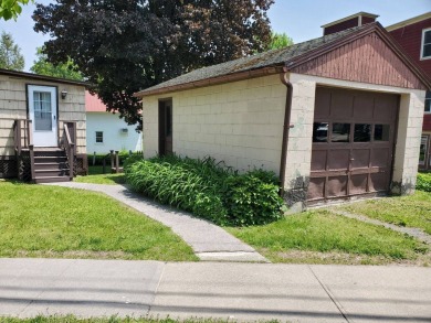 (9633) Picture yourself in this comfortable single level on a on Leatherstocking Golf Course in New York - for sale on GolfHomes.com, golf home, golf lot