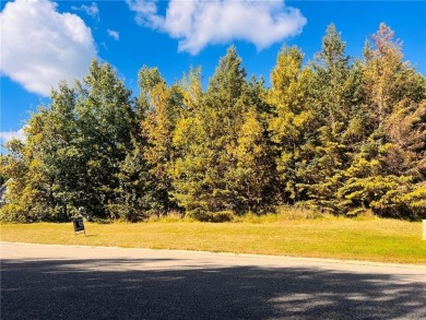 Looking for the perfect place to build your dream home?  Look no on Geneva Golf Club in Minnesota - for sale on GolfHomes.com, golf home, golf lot