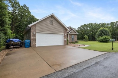 Motivated to sell! Seller will provide $5000 lender and seller on Branchwood Golf Course in Arkansas - for sale on GolfHomes.com, golf home, golf lot