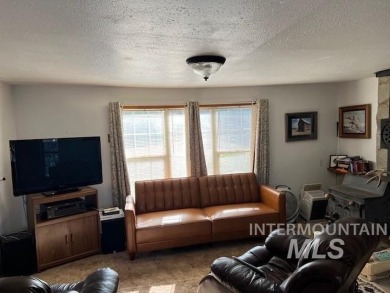 Do you want a very inexpensive property in Garden Valley? This on Terrace Lakes Golf Resort in Idaho - for sale on GolfHomes.com, golf home, golf lot
