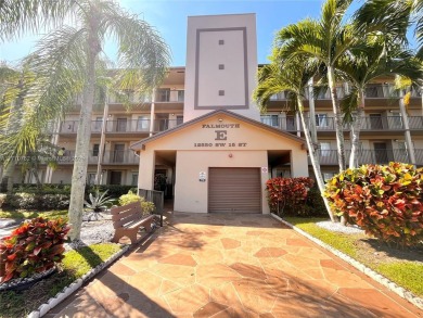 IMPECCABLE UNIT IN THE HEART OF PEMBROKE PINES, RESORT STYLE!! on Flamingo Lakes Country Club in Florida - for sale on GolfHomes.com, golf home, golf lot