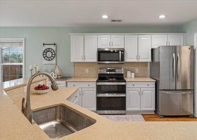 PRICED TO SELL AT $35,000 BELOW COMPARABLE HOMES, this is an on Legend Oaks Plantation Golf Club in South Carolina - for sale on GolfHomes.com, golf home, golf lot