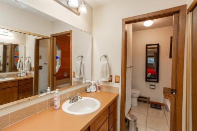 Have you been looking for a great Liberty Lake condo with some on Liberty Lake Golf Club in Washington - for sale on GolfHomes.com, golf home, golf lot