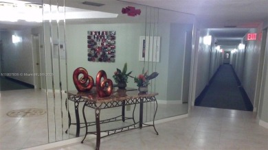 Motivated sellers!! Offering this 1475 sf Beautiful 3/2 on Pembroke Lakes Golf Club in Florida - for sale on GolfHomes.com, golf home, golf lot
