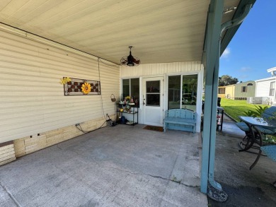 Look no further than this fully renovated, well-maintained 2b/2b on Lake Henry Golf Club in Florida - for sale on GolfHomes.com, golf home, golf lot
