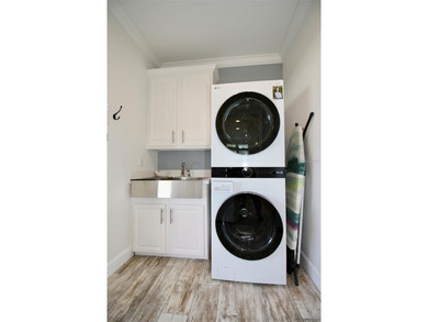 **GOLDEN GATE'S TAJ MAHAL** Magnificent 2 bedroom, 2 full bath on Mainlands Golf Club in Florida - for sale on GolfHomes.com, golf home, golf lot